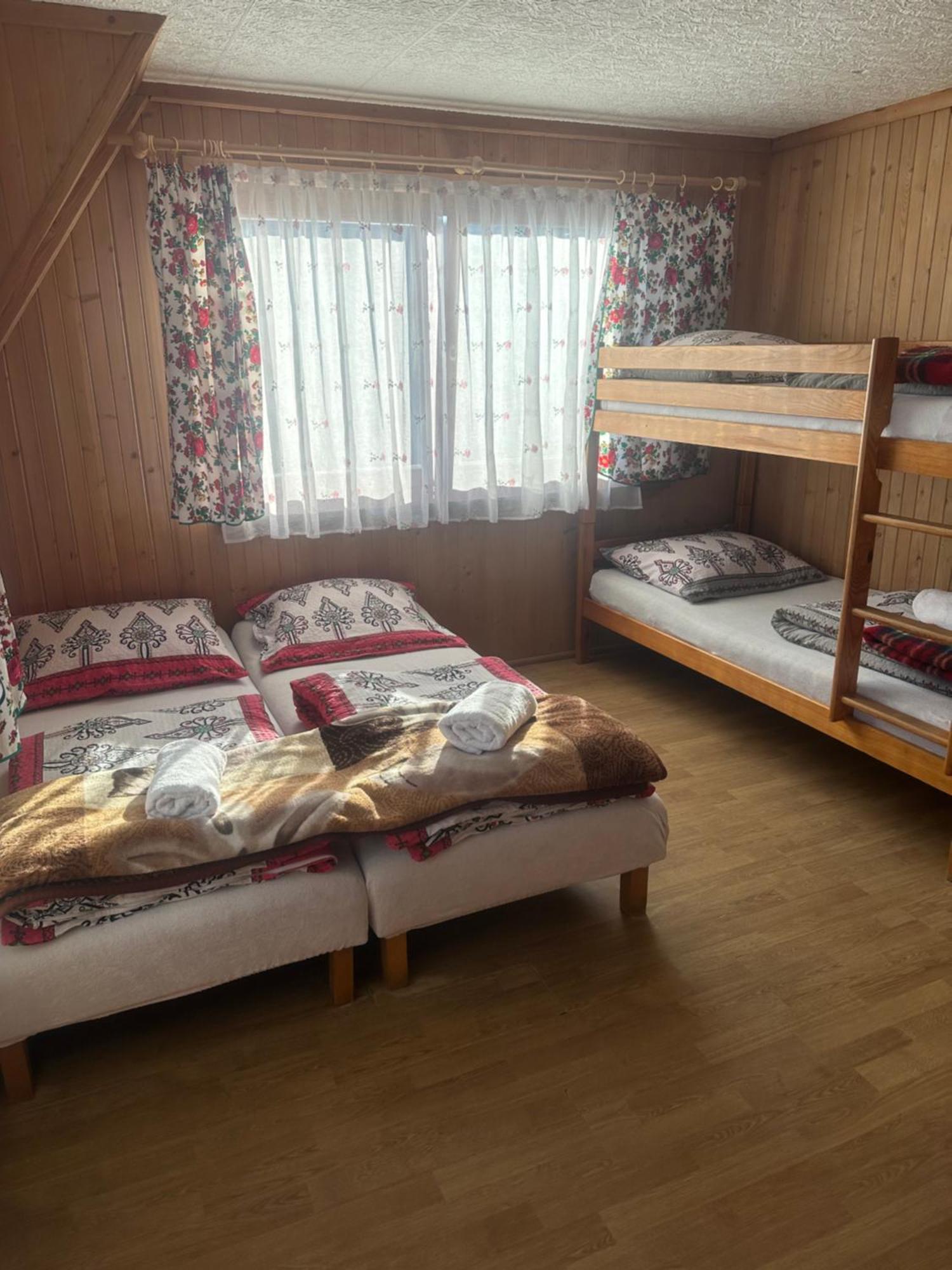 Pokoje Goscinne U Zofii Bukowina Tatrzanska Exterior photo